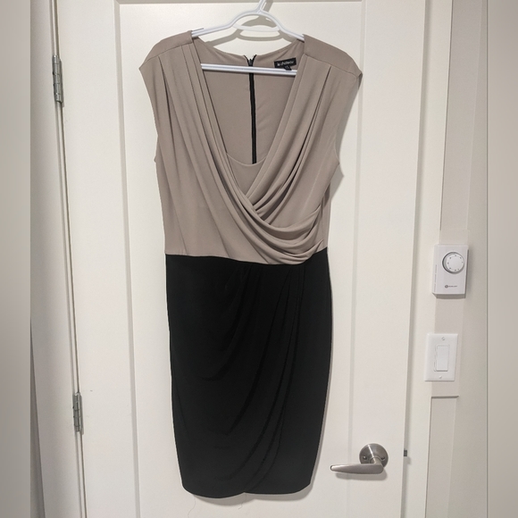 Le Chateau LG Two Tone BodyCon Dress - Picture 1 of 2